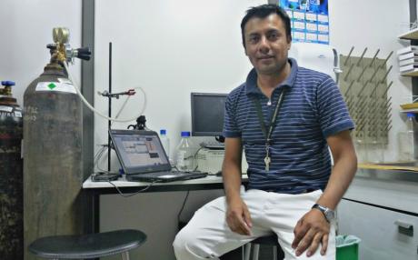 “La U. de Santiago tiene grupos en el área de electroquímica que son destacados en el mundo por sus investigaciones de vanguardia”