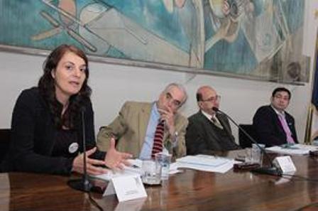 Comunidad científica reunida en el Plantel demanda fortalecer la institucionalidad para ciencia y tecnología