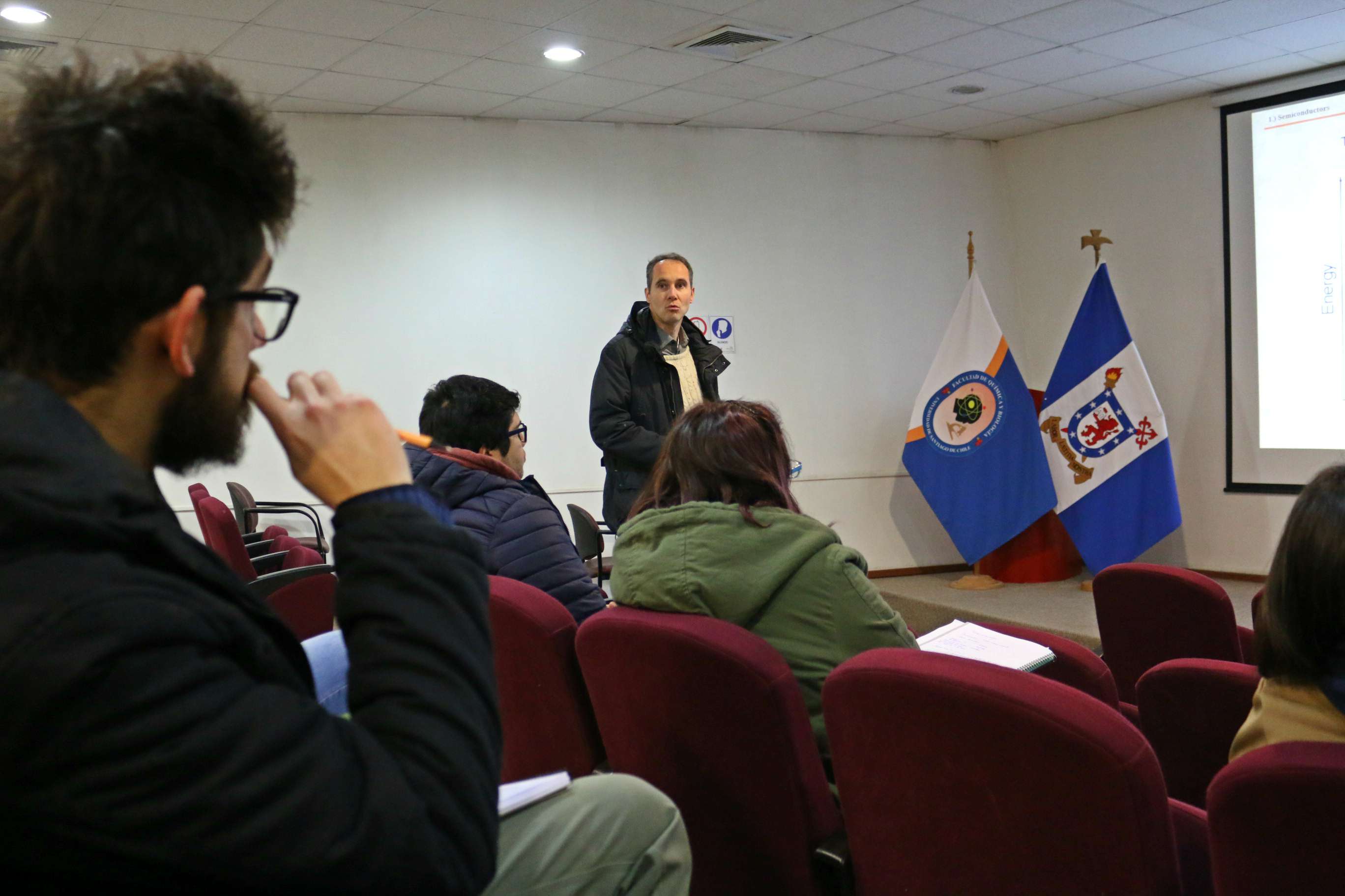 imagen Experto alemán señala que “es preciso desarrollar métodos nuevos para cosechar energía limpia usando los conceptos de la energía eólica, hidrodinámica y fotovoltaica” en Chile