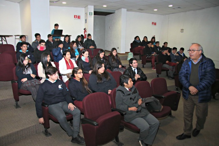 imagen Programa de visitas continúa recibiendo profesores y estudiantes durante 2017