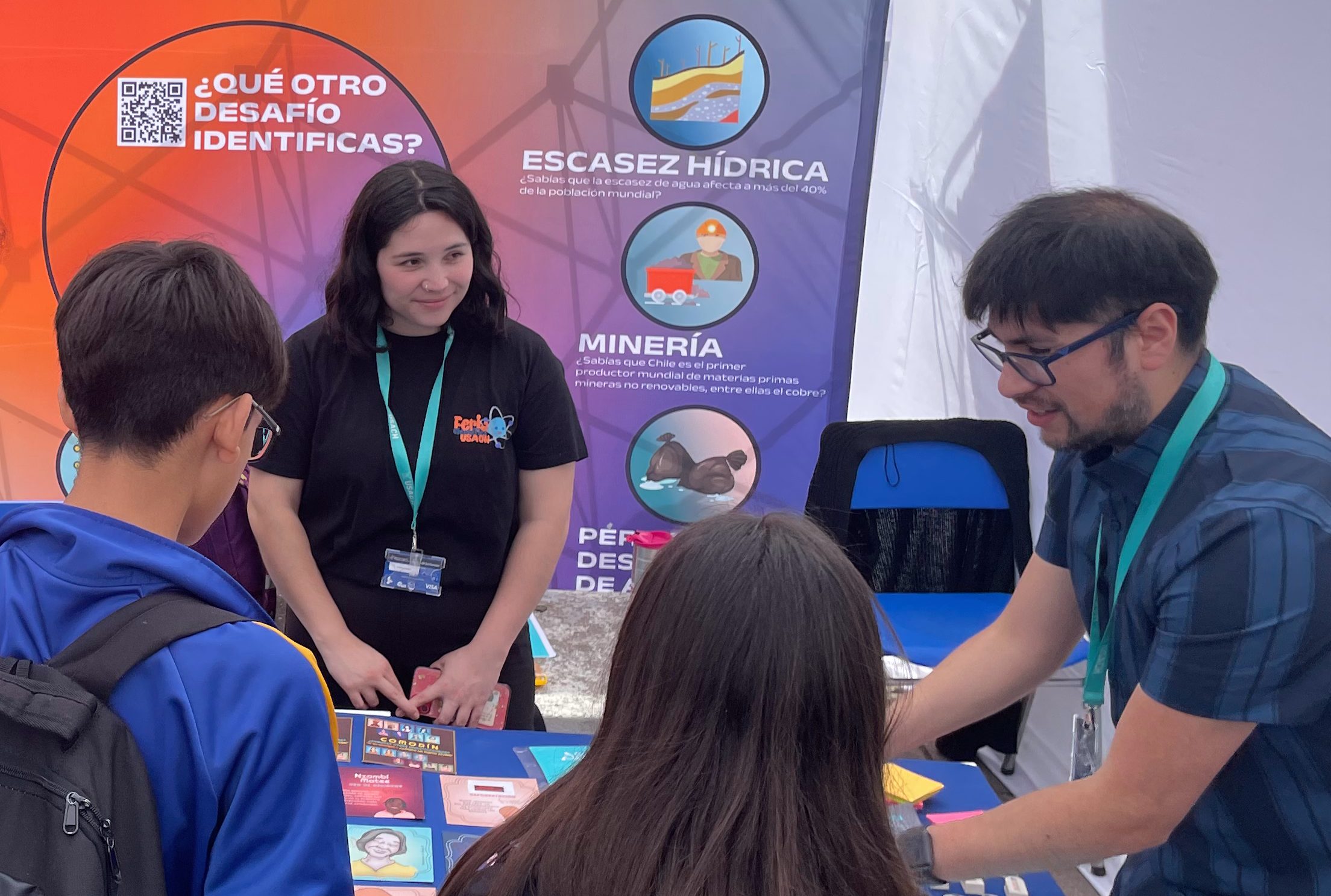 imagen Con juegos físicos y digitales, Science Up participa en la 14° Feria Científica de la Facultad de Química y Biología Usach