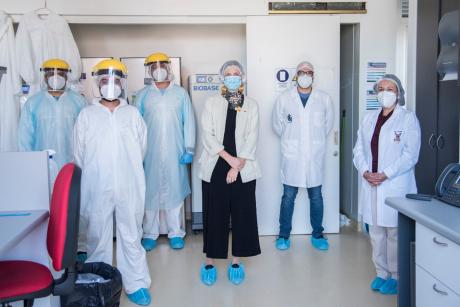 imagen Directora técnica del Laboratorio de Virología: “Tenemos un equipo muy comprometido que se impone mayores desafíos”