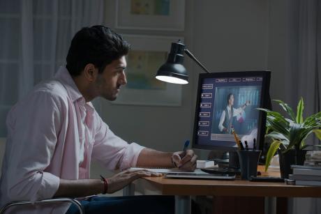 imagen Con normalidad se desarrollan las clases en programas vespertinos de pregrado de nuestra Universidad