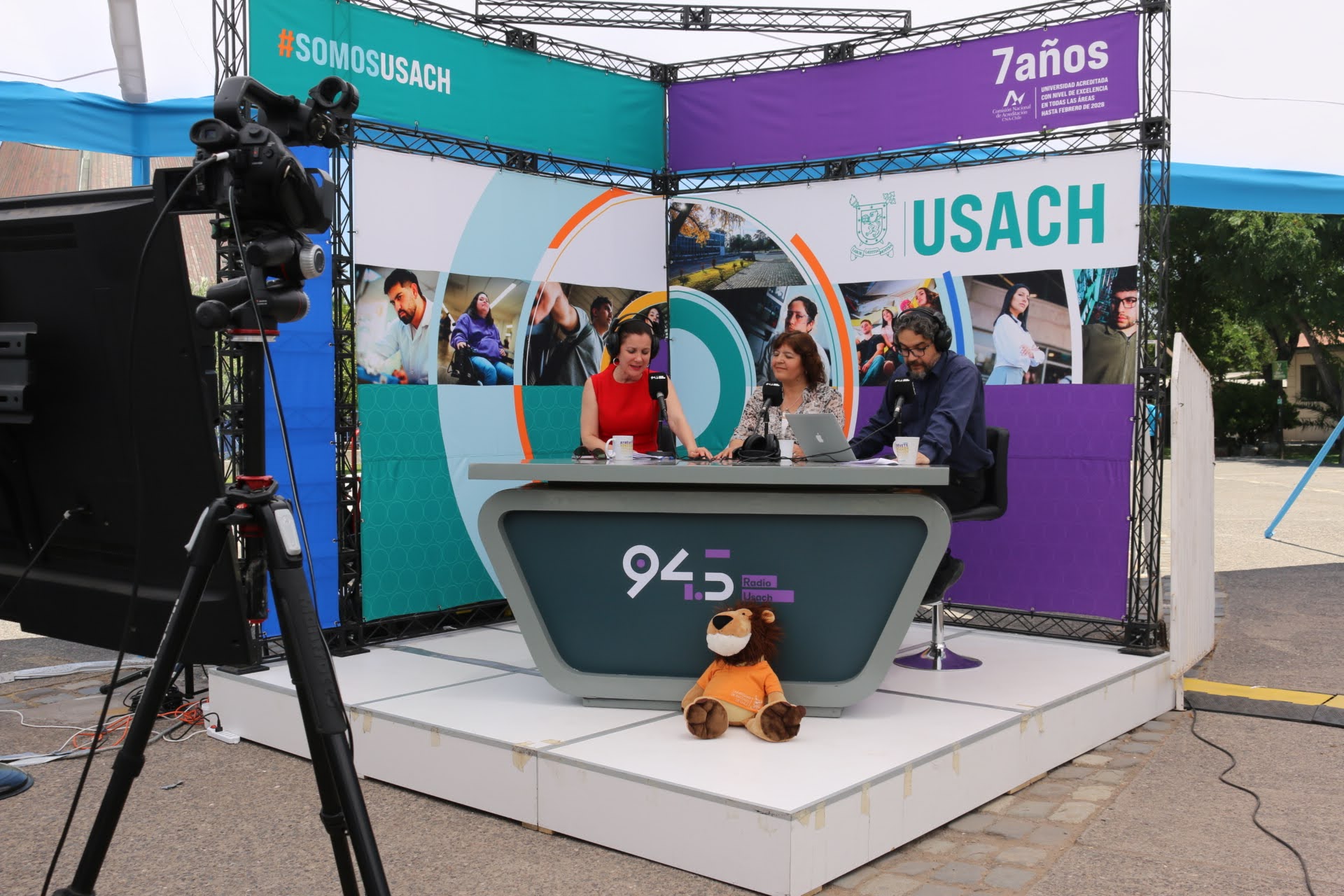 Facultad de Química y Biología abre sus puertas en la Feria de Postulantes 2024