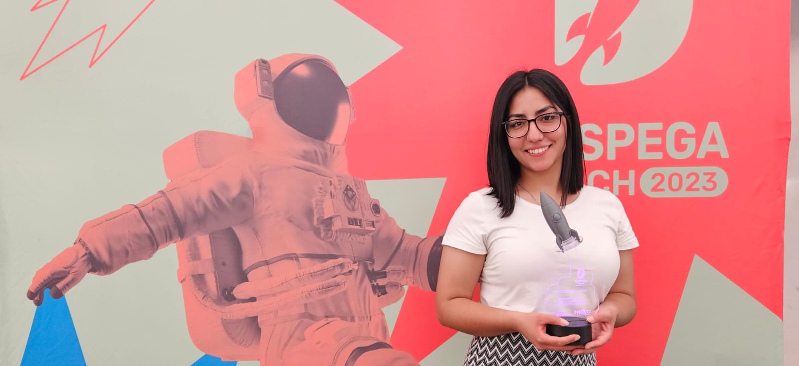 Estudiante de la Facultad de Química y Biología gana concurso de innovación de la universidad