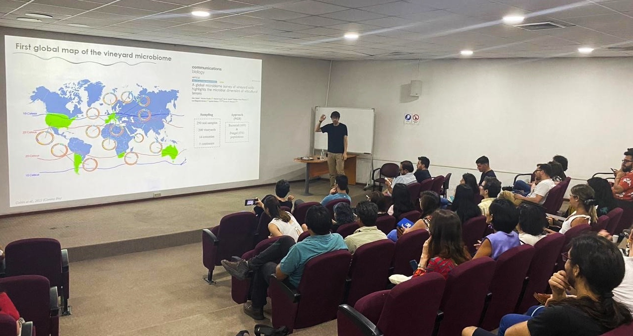 Dr. Ignacio Belda, experto español en microorganismos del vino es invitado a la Facultad de Química y Biología