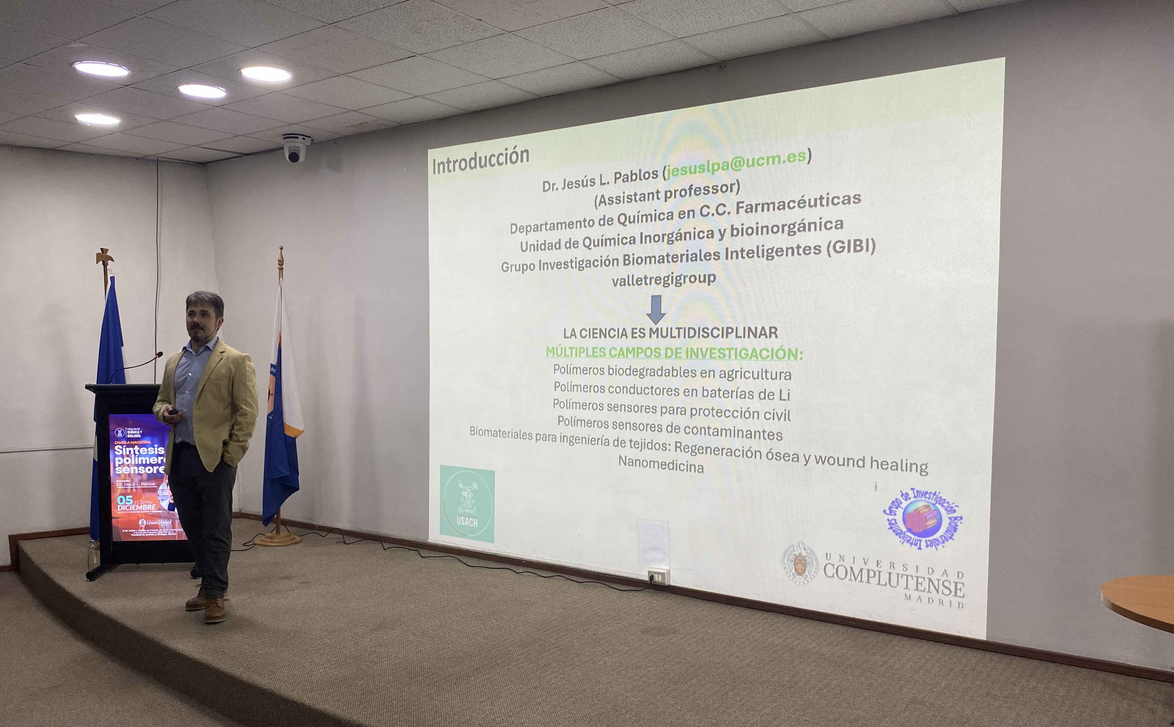 imagen Visita del Dr. Jesús Pablos fortalece el vínculo de investigación entre la Universidad Complutense de Madrid y la Facultad de Química y Biología 