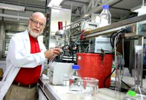 imagen En investigación liderada por académico del Plantel: Descubren importancia del potasio para combatir enfermedades vasculares crónicas 