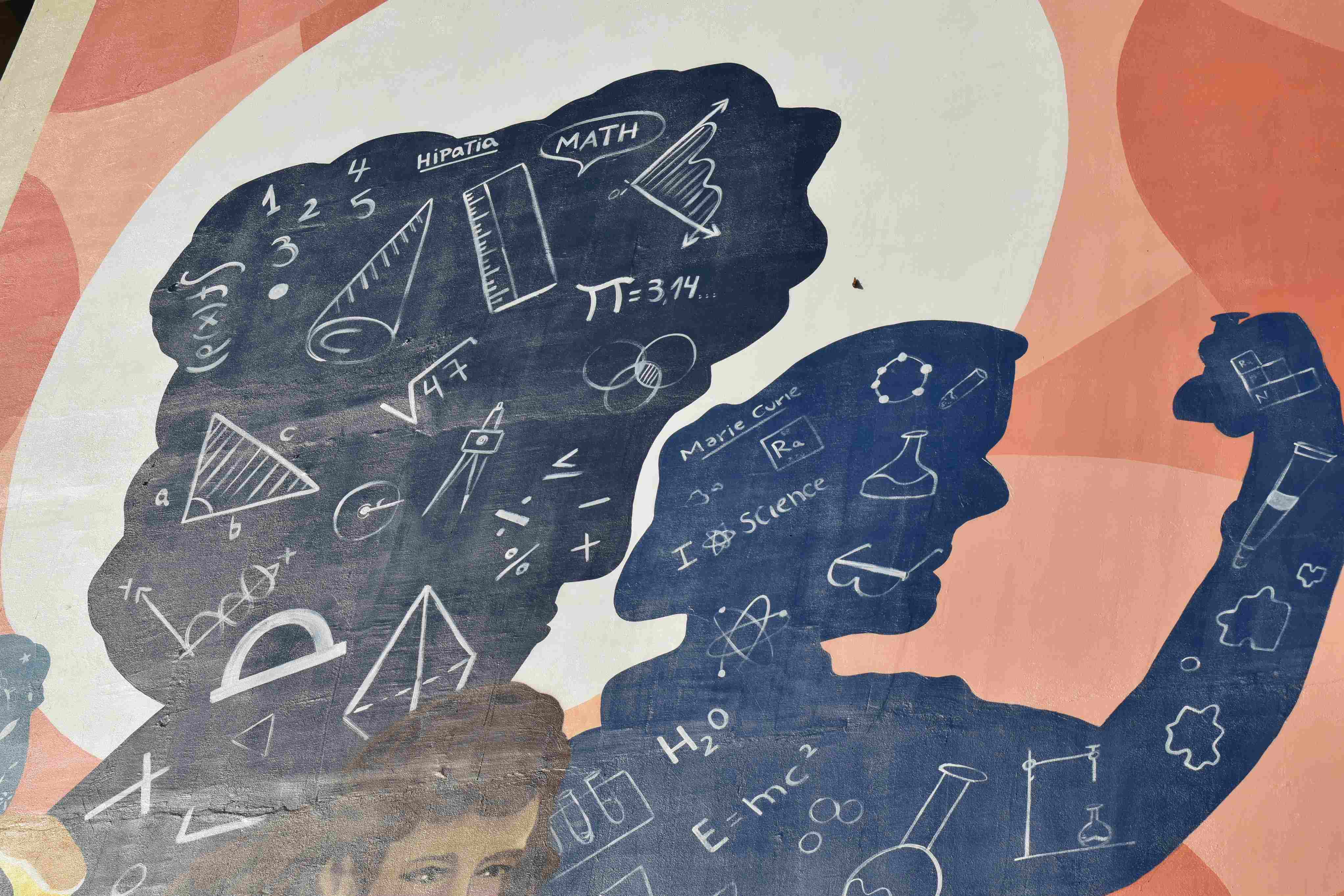 imagen Facultad de Química y Biología en conjunto con la Facultad de Ciencia inaugura mural que visibiliza el aporte de las mujeres científicas