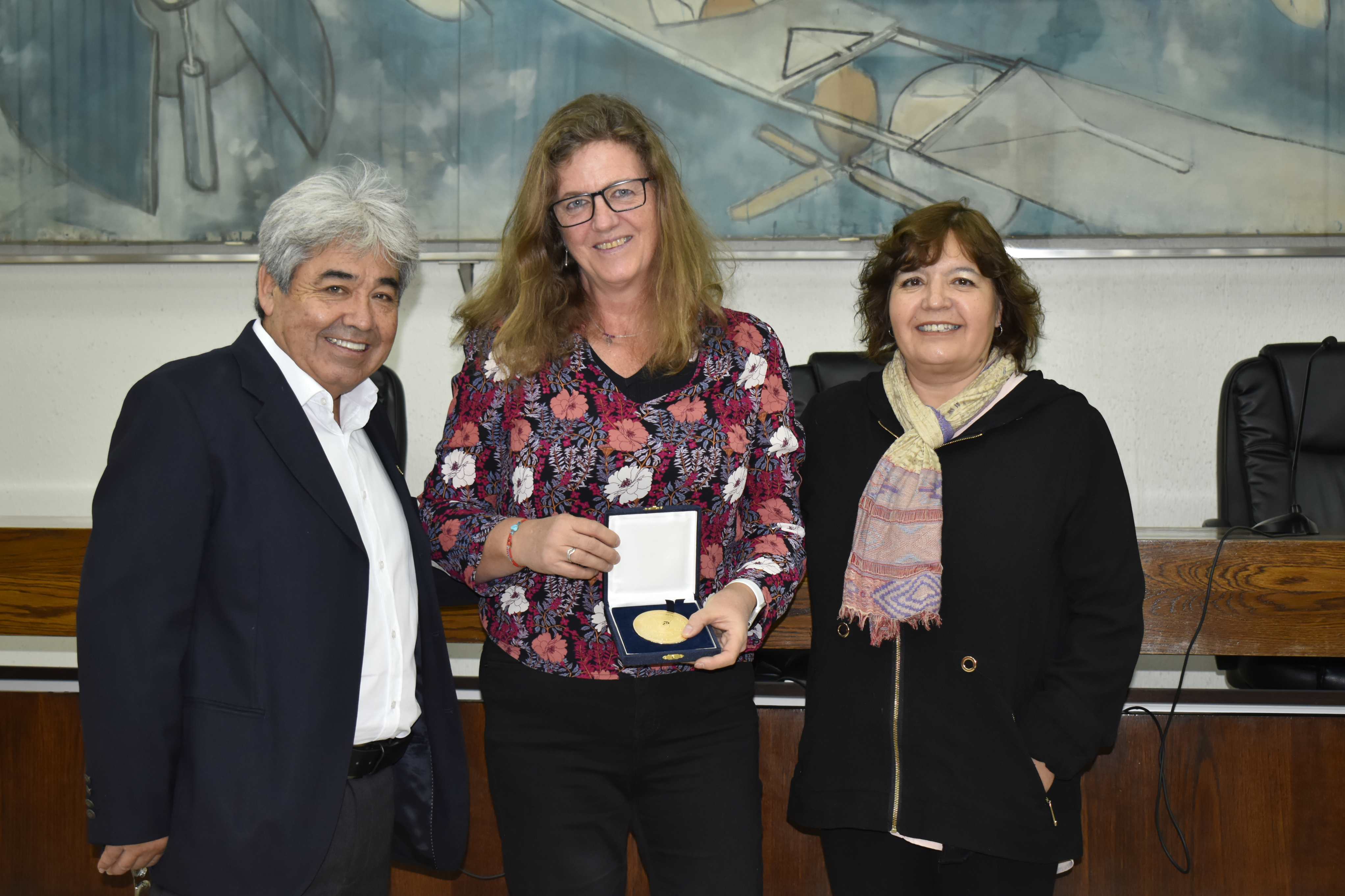 Departamento de Biología reconoce trayectoria académica de la Doctora Marcela Wilkens