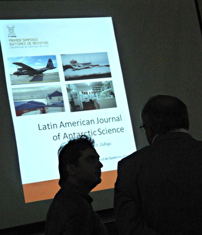 Facultad cumple destacada participación en Primer Simposio de Editores de Revistas Usach