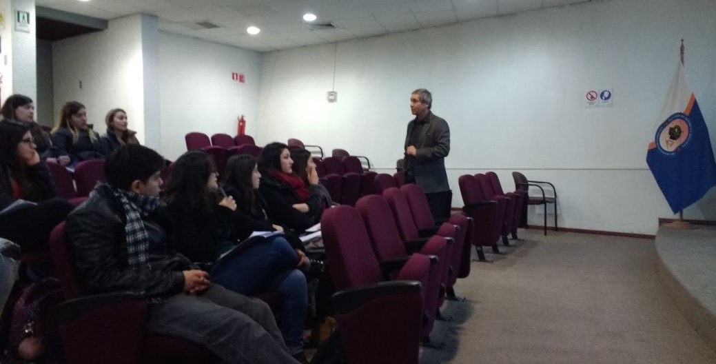 imagen Estudiantes de TUAQF asisten a charla inicial de la asignatura de Práctica Laboral 