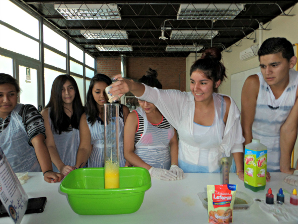 Estudiantes de Academia Científica de Verano evalúan positivamente  experiencias de la Facultad