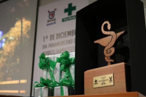 imagen Química y Farmacia realiza histórica celebración y se vincula con la industria farmacéutica