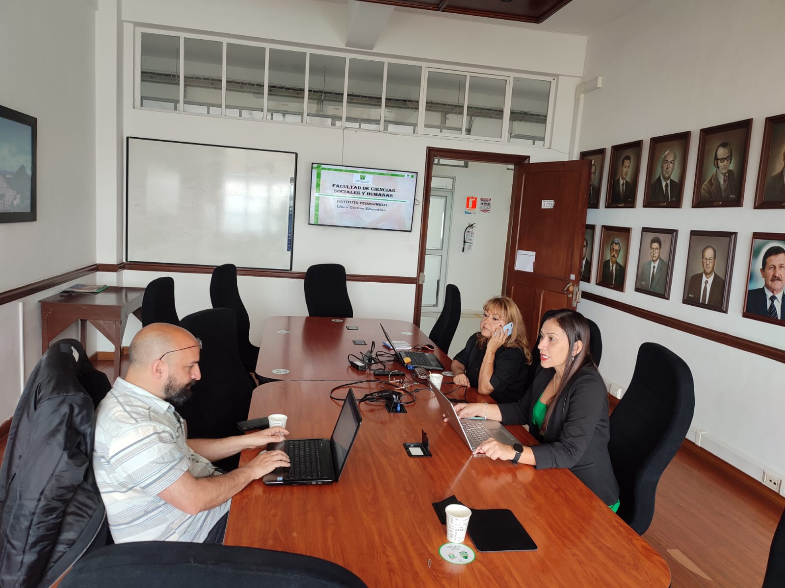 imagen Académico de Pedagogía en Química y Biología realiza estadía de intercambio en Colombia 