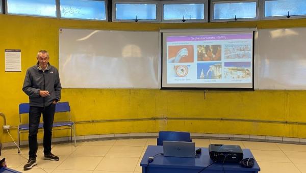 Charla Magistral: Nanoscopia d
