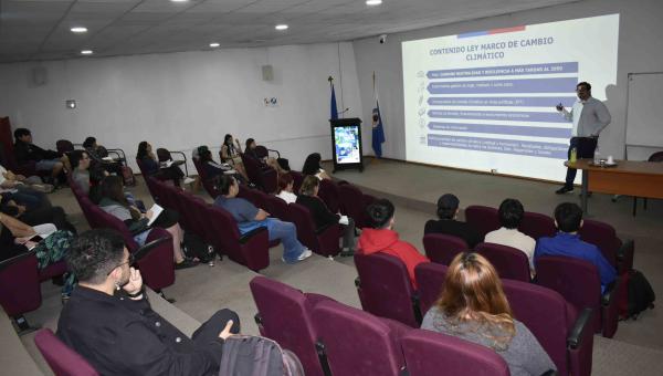 imagen II Summer School: Un espacio interdisciplinario para abordar el cambio climático y el medioambiente 