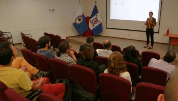 imagen "Ser la graduada número 100 del magíster es un detalle más que la Universidad de Santiago me regala”