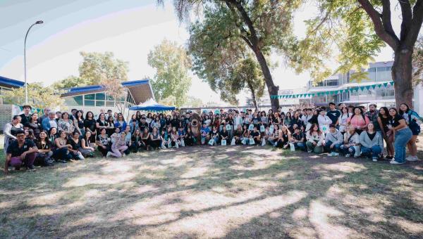 Comunidad de la Facultad de Química y Biología da la bienvenida oficial a sus estudiantes