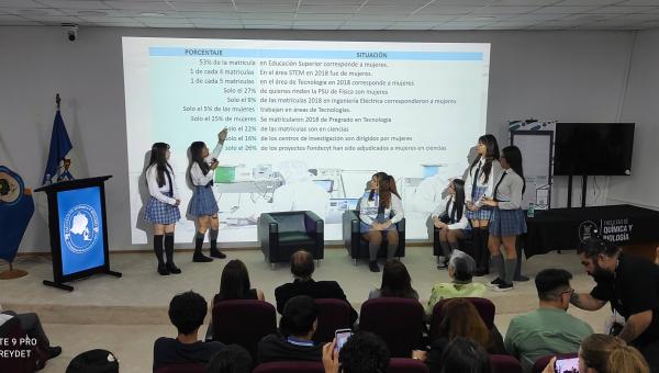 imagen Encuentro “Científicas” une a investigadoras y estudiantes para impulsar a más mujeres en la ciencia