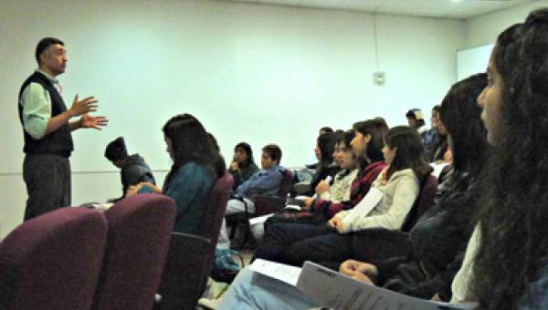 Facultad de Química y Biología concluye inducción de seguridad para sus laboratorios