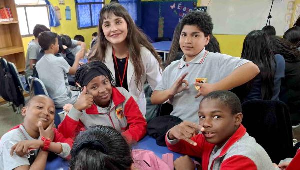 imagen Estudiantes de Química y Farmacia llevan educación preventiva a colegios y destacan en Encuentro Nacional del CUECH