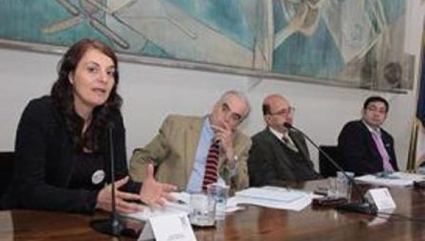 Comunidad científica reunida en el Plantel demanda fortalecer la institucionalidad para ciencia y tecnología