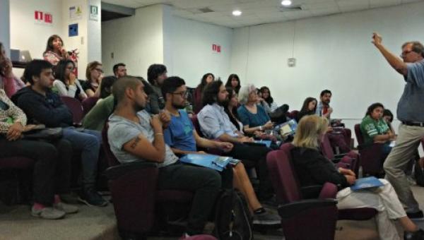 imagen Experto internacional en educación llama a replantear la enseñanza de las ciencias en el aula