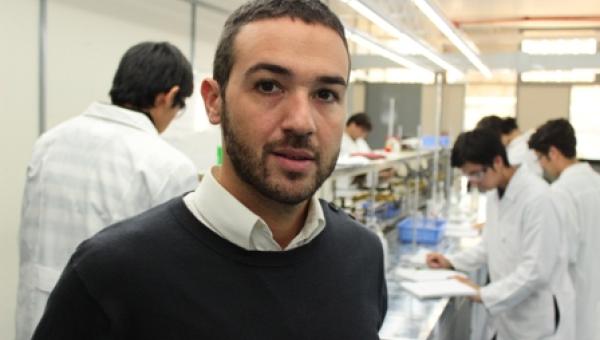 Investigador de la FQyB recibe distinción de la Sociedad Internacional de Electroquímica