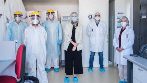 imagen Directora técnica del Laboratorio de Virología: “Tenemos un equipo muy comprometido que se impone mayores desafíos”