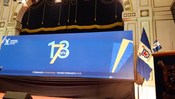 imagen Conmemoración aniversario Usach reconoce aporte de la comunidad de la Facultad de Química y Biología