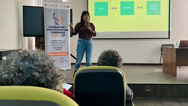 imagen Feminismo Interseccional reunió a diversos estamentos de la Usach