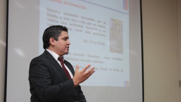 Exitoso taller de patentamiento para estudiantes e investigadores
