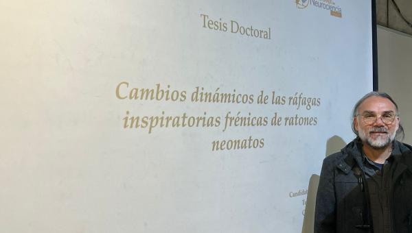 imagen Joel Barría, graduado de Doctorado en Neurociencia: “El programa permite incorporarse desde el inicio a equipos de investigación de mucha trayectoria”  
