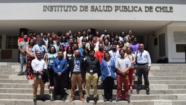 Prof. Leonel Rojo es invitado a dar charla sobre avances y aplicaciones farmacológicas de fitocannabinoides en el Instituto de Salud Pública