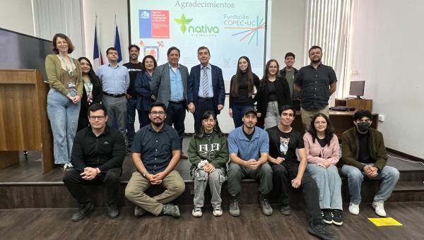 Investigación impulsa innovadora solución contra bacteria que daña los cultivos de tomates y cerezos 