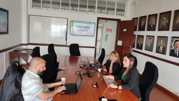 imagen Académico de Pedagogía en Química y Biología realiza estadía de intercambio en Colombia 