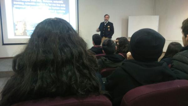 imagen Facultad de QyB da comienzo al 2° Ciclo de Charlas Científicas Explora y proyecta presencia en grandes actividades de divulgación científica durante este segundo semestre