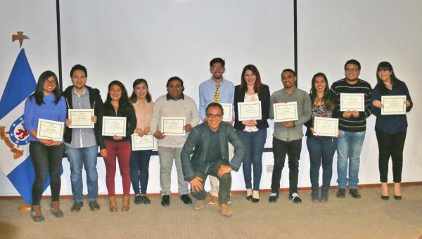 imagen Fundación Dr. Alberto Zanlungo C. hace entrega de becas durante su Reunión Anual 2017