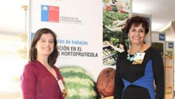 Investigadoras reciben reconocimiento en congreso de innovación hortofrutícola